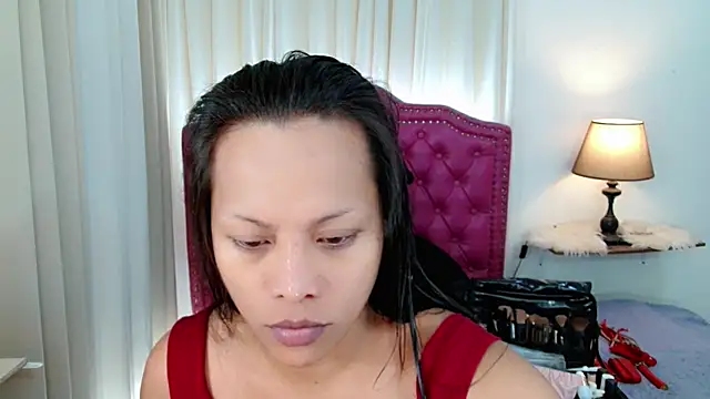 Snapshot of DreamLADYBOY chatting on 05.02.26 DreamLADYBOY online show from 05.02.26