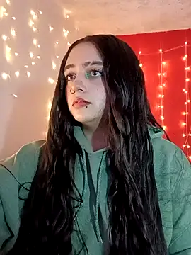 IvonneT online show from 02.07.25