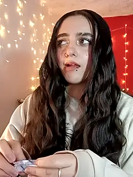 IvonneT online show from 02.25.25