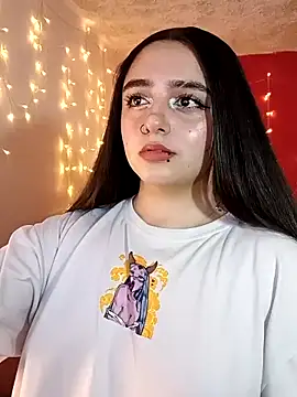 IvonneT online show from 03.01.25