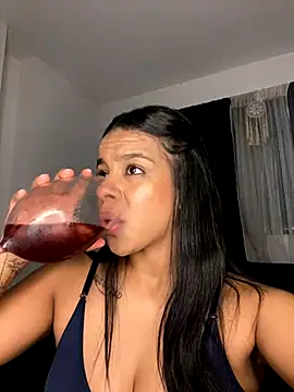 trianawhite online show from 11.19.25