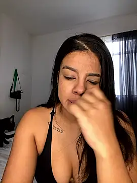 Snapshot of trianawhite chatting on 01.17.26 trianawhite online show from 01.17.26