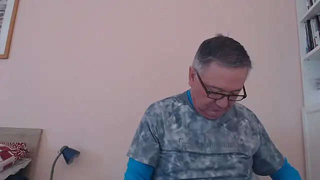 YOU6me online show from 10.03.25