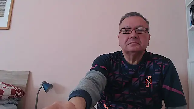 YOU6me online show from 10.10.25