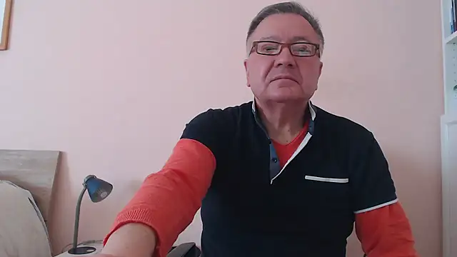 YOU6me online show from 11.22.25