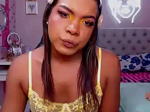 alexa rodriicum online show from 11.06.25