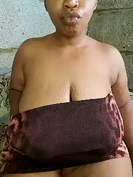 winterqueenx online show from 12.10.24