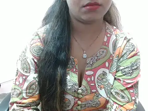 LovingPihu online show from 02.21.25