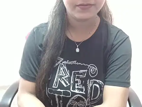 LovingPihu online show from 03.11.25