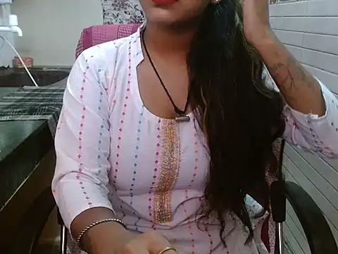 LovingPihu online show from 09.21.25