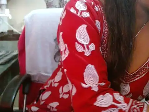 LovingPihu online show from 01.18.26