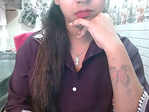 LovingPihu online show from 03.25.26