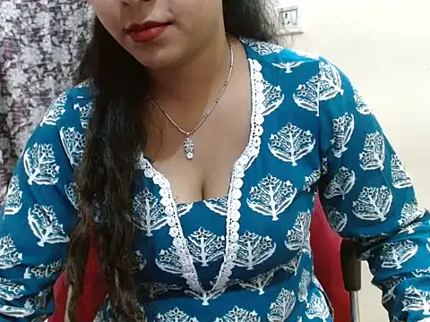 Snapshot of LovingPihu chatting on 04.16.26 LovingPihu online show from 04.16.26