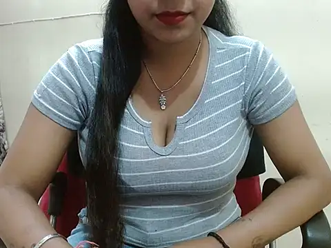 Snapshot of LovingPihu chatting on 04.23.26 LovingPihu online show from 04.23.26