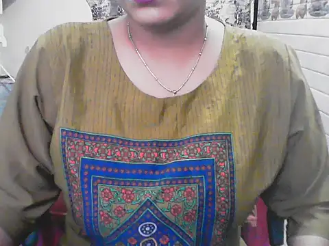 Snapshot of LovingPihu chatting on 06.08.26 LovingPihu online show from 06.08.26