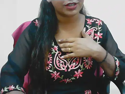 Snapshot of LovingPihu chatting on 07.16.26 LovingPihu online show from 07.16.26