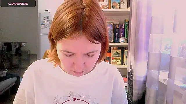 Snapshot of BrattyFoxyGirl chatting on 01.13.25 BrattyFoxyGirl online show from 01.13.25