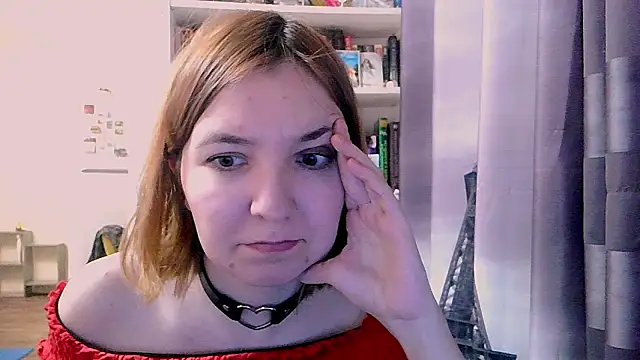 Snapshot of BrattyFoxyGirl chatting on 02.25.25 BrattyFoxyGirl online show from 02.25.25