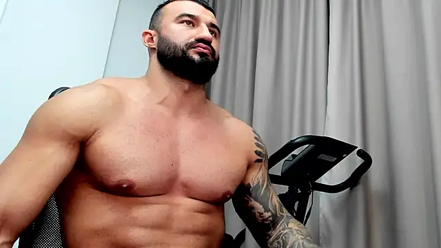 MuscleJohn online show from 12.01.24