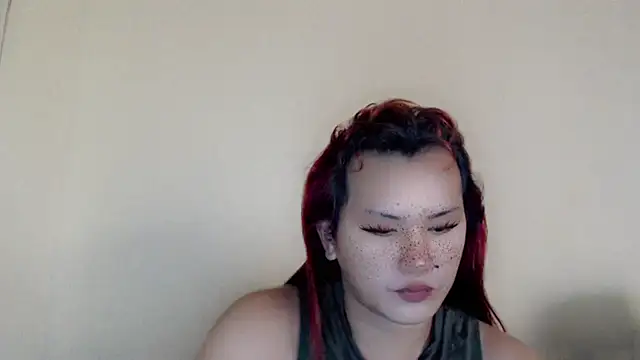 Snapshot of beatrice_21 chatting on 07.13.26 beatrice 21 online show from 07.13.26
