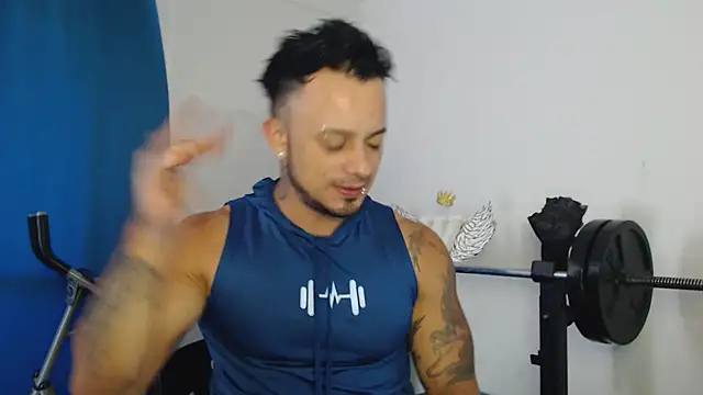 Snapshot of JacobJamess chatting on 11.21.25 JacobJamess online show from 11.21.25