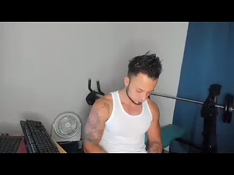 Snapshot of JacobJamess chatting on 01.08.26 JacobJamess online show from 01.08.26