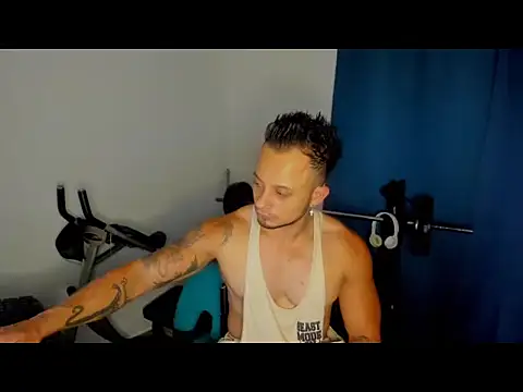 Snapshot of JacobJamess chatting on 01.14.26 JacobJamess online show from 01.14.26