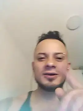 Snapshot of JacobJamess chatting on 07.21.26 JacobJamess online show from 07.21.26