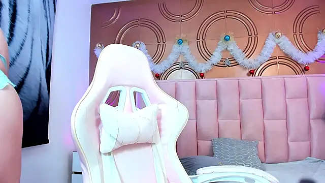 Snapshot of valeriaa19 chatting on 01.03.25 valeriaa19 online show from 01.03.25