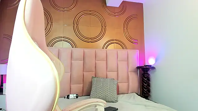 Snapshot of valeriaa19 chatting on 03.06.25 valeriaa19 online show from 03.06.25