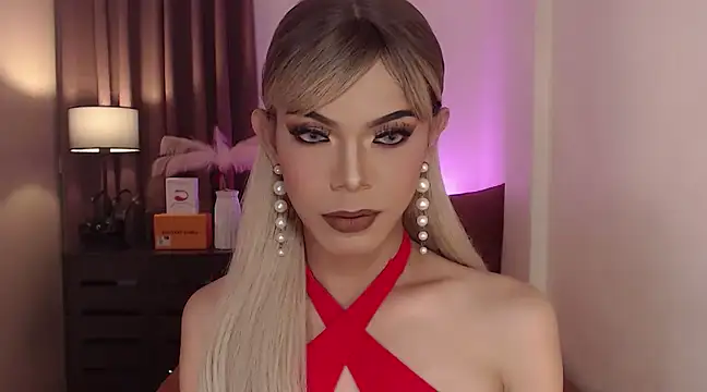 Snapshot of HugecockAlexa chatting on 01.11.25 HugecockAlexa online show from 01.11.25