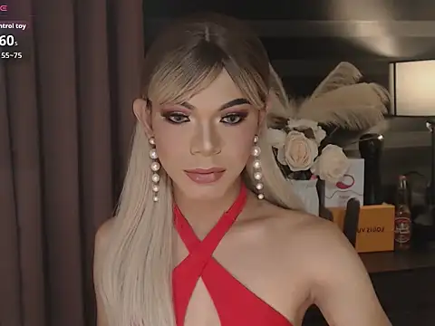 Snapshot of HugecockAlexa chatting on 09.19.25 HugecockAlexa online show from 09.19.25