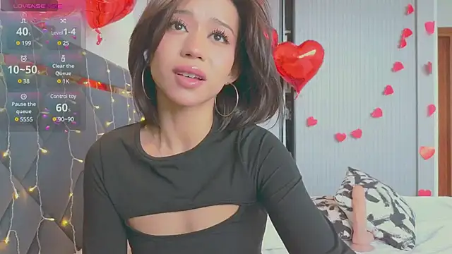 Snapshot of Mia_Tin chatting on 02.14.25 Mia Tin online show from 02.14.25