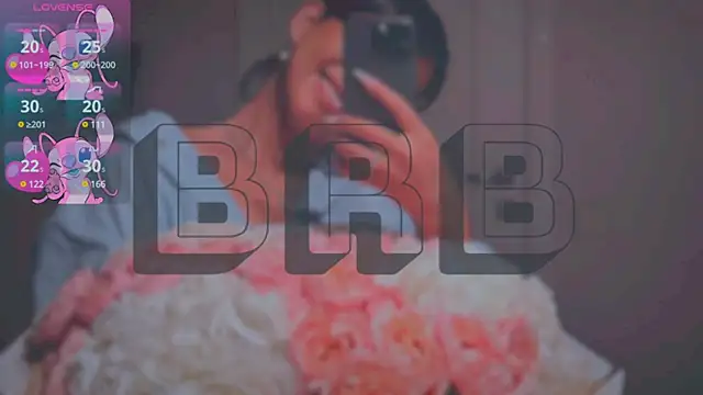 Snapshot of Mia_Tin chatting on 02.25.25 Mia Tin online show from 02.25.25