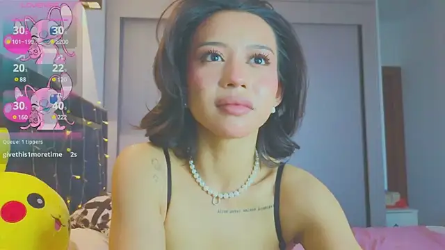 Snapshot of Mia_Tin chatting on 03.08.25 Mia Tin online show from 03.08.25