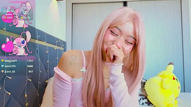 Snapshot of Mia_Tin chatting on 03.16.25 Mia Tin online show from 03.16.25