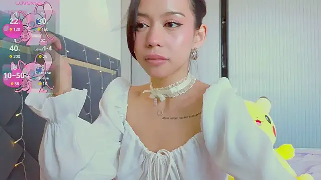 Snapshot of Mia_Tin chatting on 03.21.25 Mia Tin online show from 03.21.25