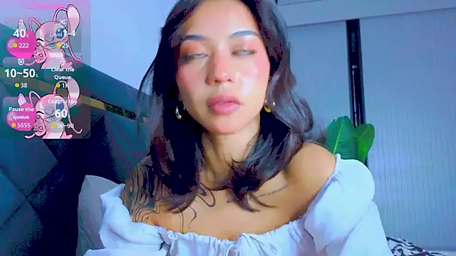 Snapshot of Mia_Tin chatting on 09.12.25 Mia Tin online show from 09.12.25