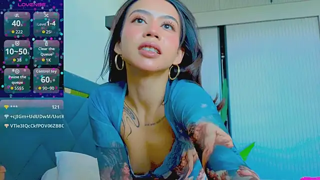 Snapshot of Mia_Tin chatting on 09.14.25 Mia Tin online show from 09.14.25