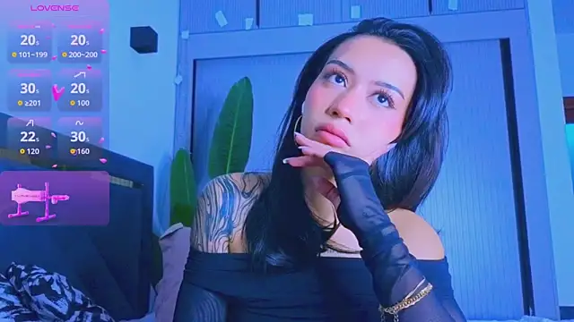 Snapshot of Mia_Tin chatting on 02.20.26 Mia Tin online show from 02.20.26