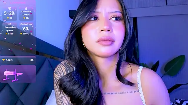 Mia Tin online show from 07.16.26