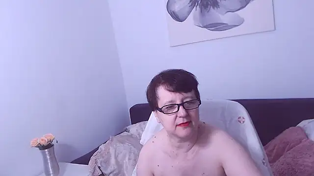 ChristaRose online show from 09.13.25