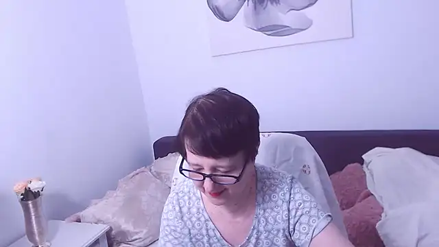 ChristaRose online show from 10.28.25