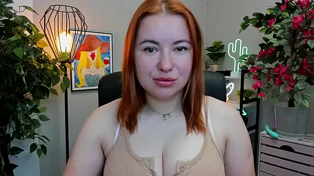 LAYLAxSTAR online show from 09.11.25