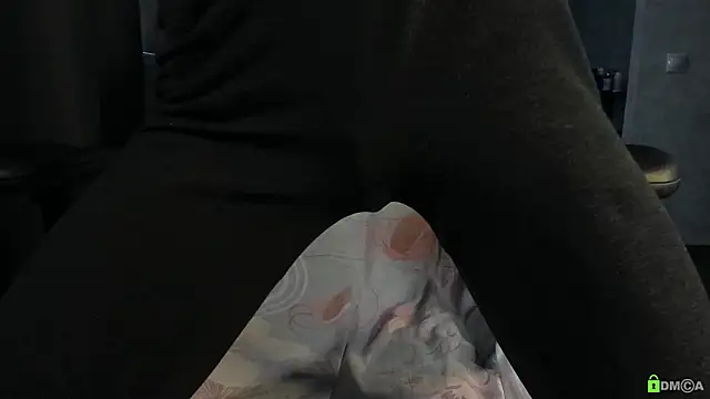 Courtney Luv online show from 02.23.26