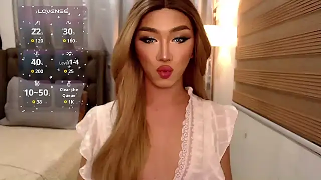 Snapshot of Local_Hoelyx chatting on 01.02.25 Local Hoelyx online show from 01.02.25