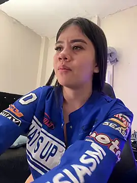 Snapshot of Alhanna_ chatting on 03.15.25 Alhanna online show from 03.15.25