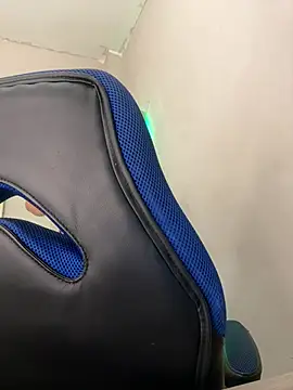 Snapshot of Alhanna_ chatting on 03.21.25 Alhanna online show from 03.21.25