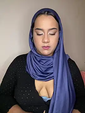 Snapshot of Maryam_yamal chatting on 02.19.25 Maryam yamal online show from 02.19.25