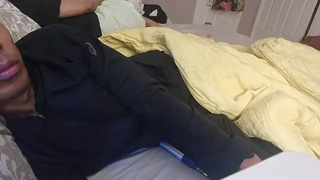 AmateurGuy23 online show from 11.24.25